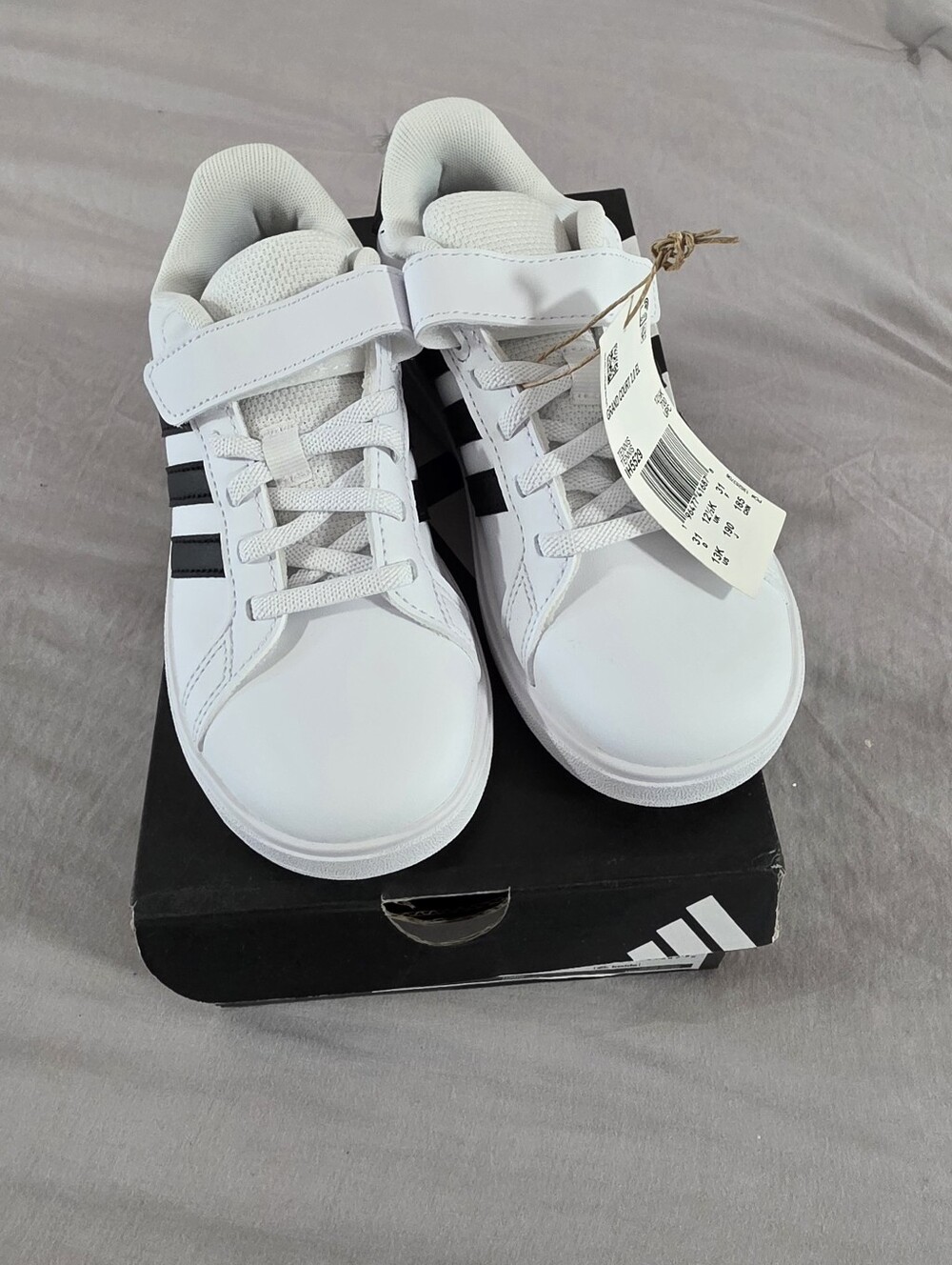 NEW Adidas Grand Court 2.0 Shoes Kids White and Black Elastic Lace Sneakers 13k